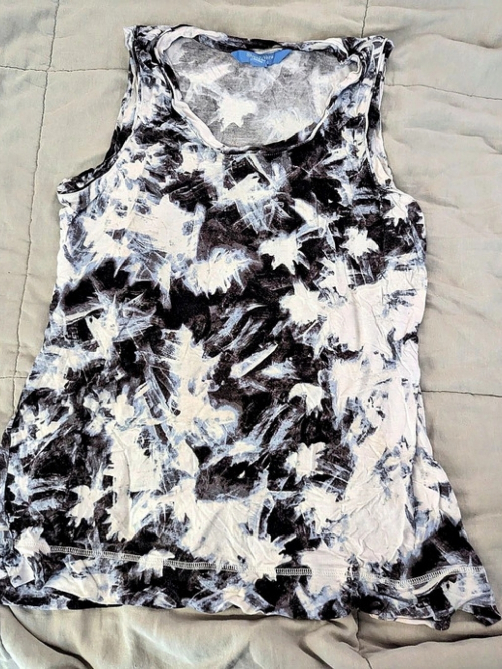 Vera Wang Simply Vera Wang Abstract Floral Tank Top Black White Medium